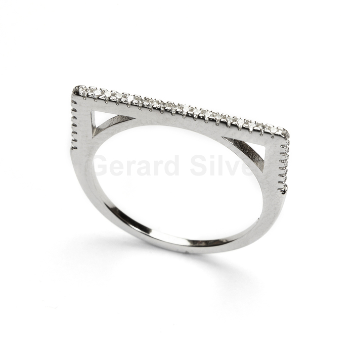 Anillo de Plata y Circonita 