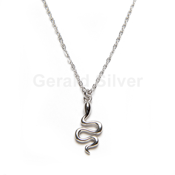 Collar de Plata Serpiente ( Plata y Dorado) 