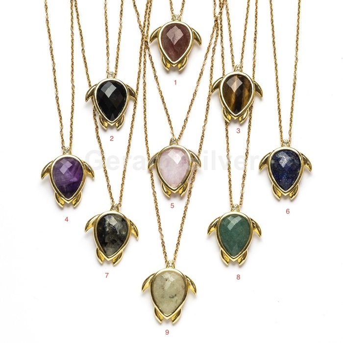 Collar de Acero 304 Tortuga Con Mineral Natural facetado y Baño de Oro 18 k 