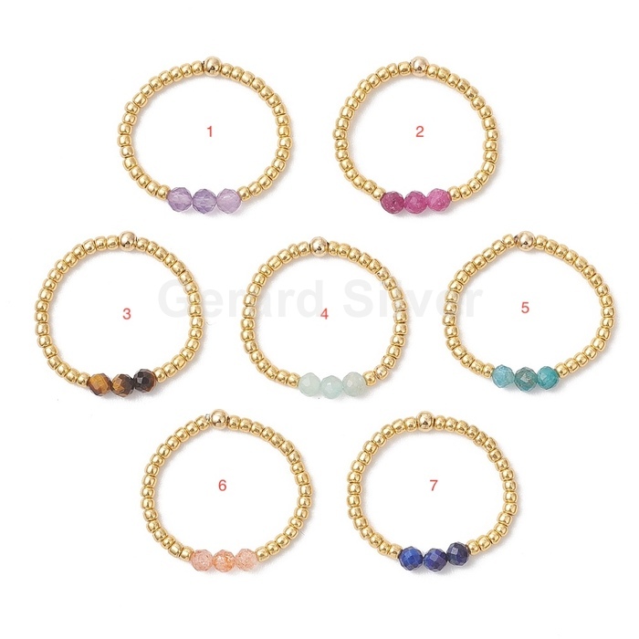 Anillo de Acero Elástico con Mineral y Baño de Oro de 18k 