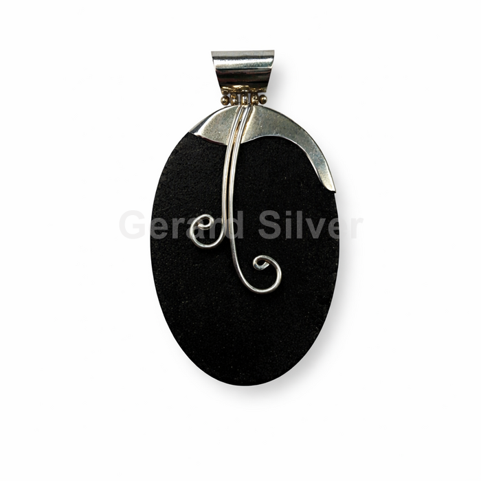 Colgante de Plata y Lava Volcánica 