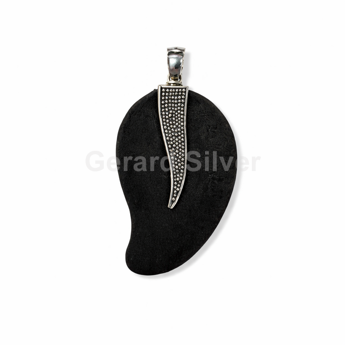 Colgante de Plata y Lava Volcánica 