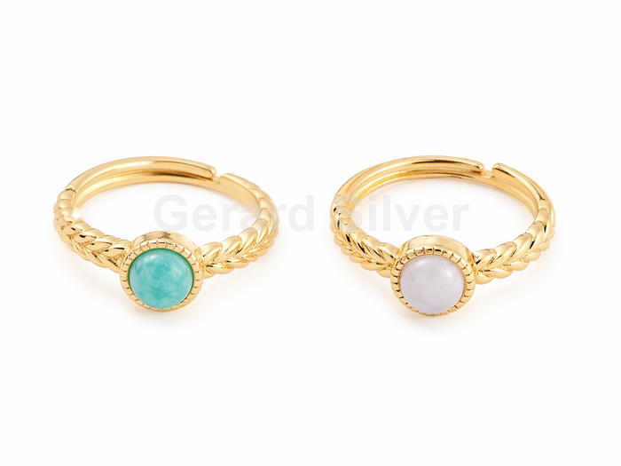 Anillo de Latón con Baño de Oro y Mineral Natural ( Amazonita o Piedra Luna ) 